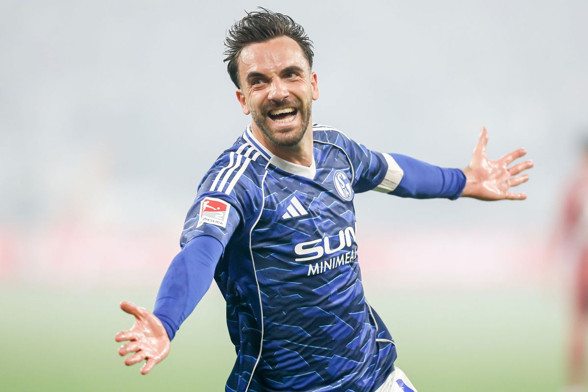 Schalke 04, Kenan Karaman’ın attığı golle Bundesliga’ya yükseldi