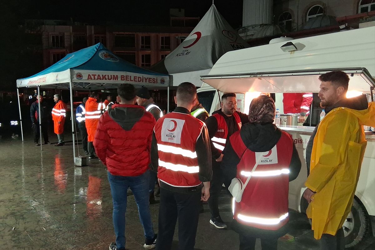 Havza’da Sel Sonrası Seyyar Mutfak Kuruldu