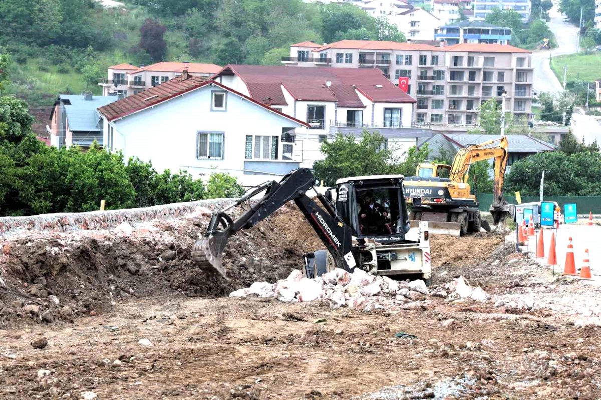 Selahattin Eyyubi Caddesi’nde 2. etap yol yapım çalışmaları başladı
