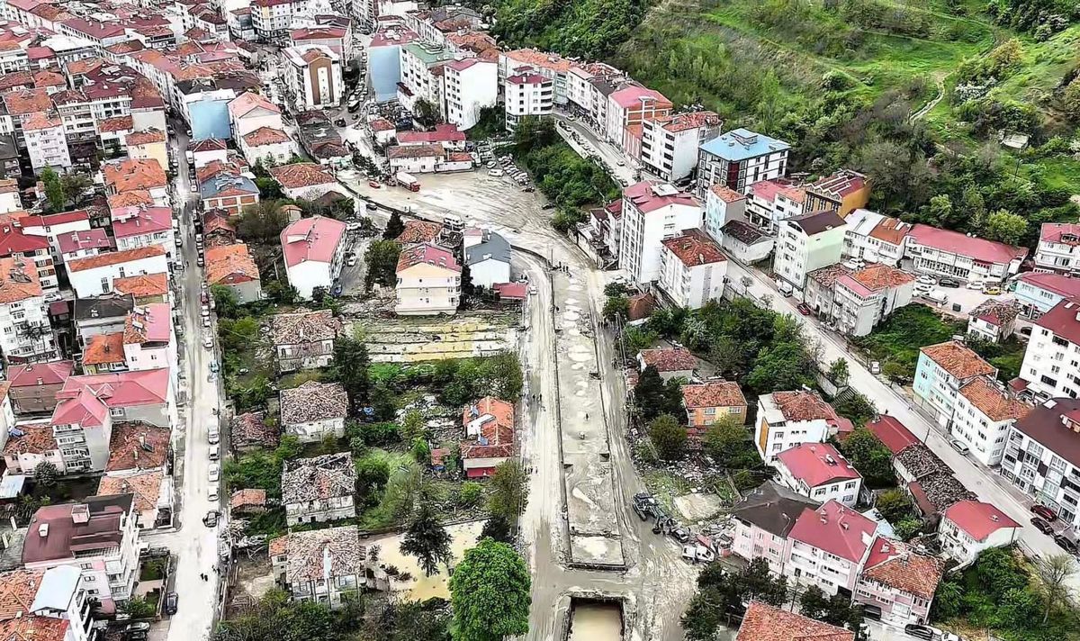 Havza’da Sel Felaketi: 50 Milyon TL Yardım