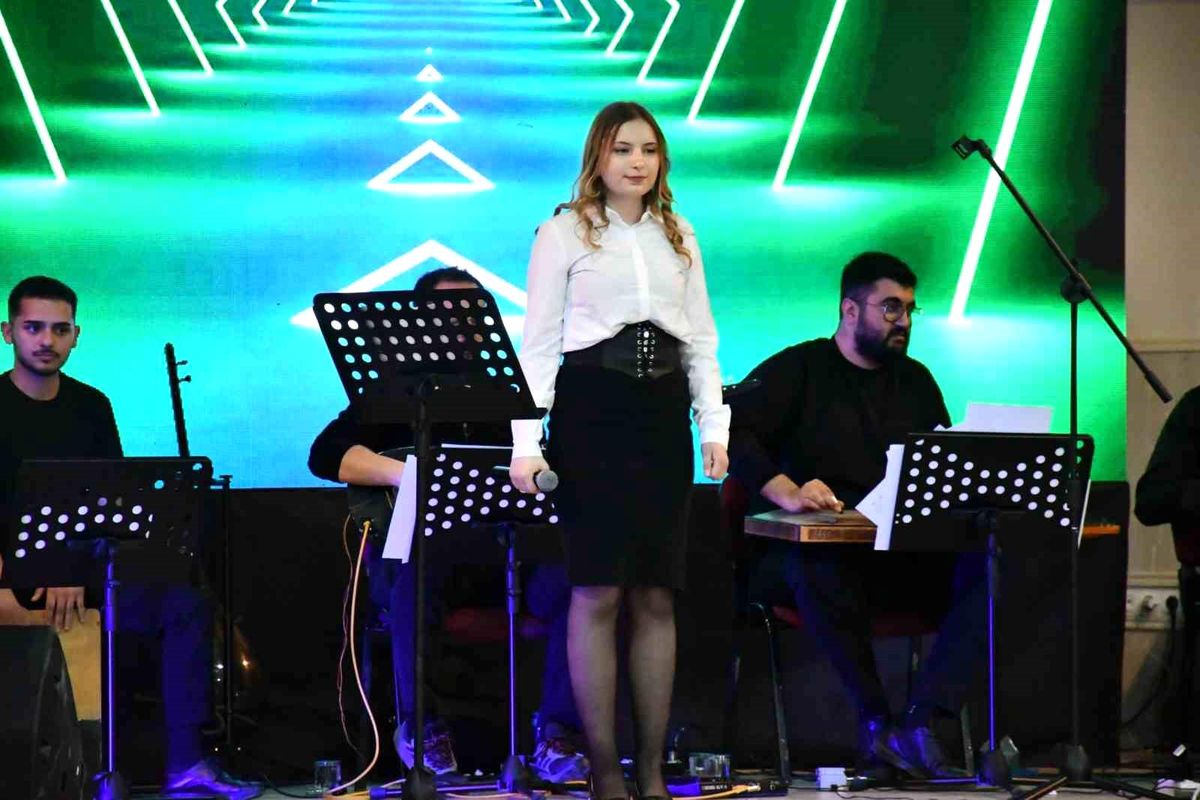 Afyonkarahisar’da Gençler Arası Ses Yarışması Tamamlandı