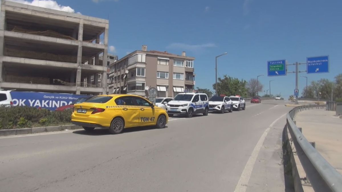 Silivri’de Taksi ile Motosiklet Çarpıştı