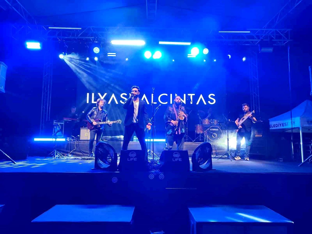 Sinop’ta İlyas Yalçıntaş konseri