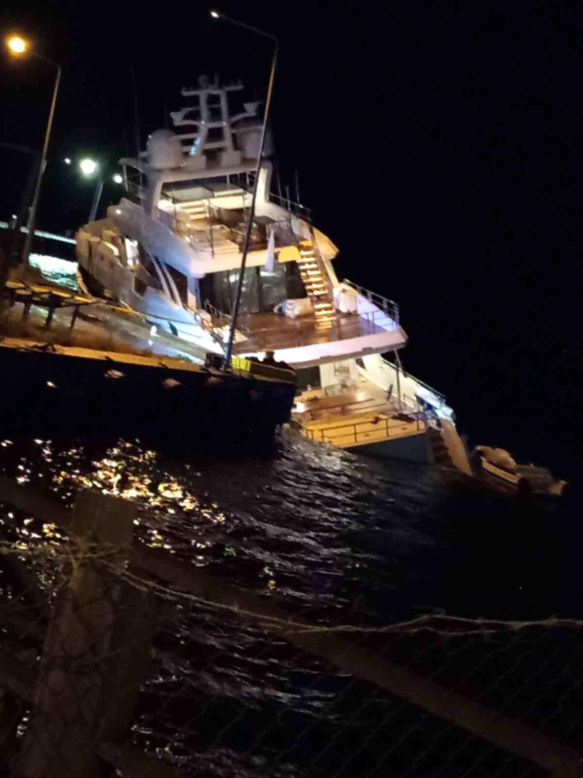 Sinop’ta lüks yat su alarak yan yattı, 6 kişi tahliye edildi