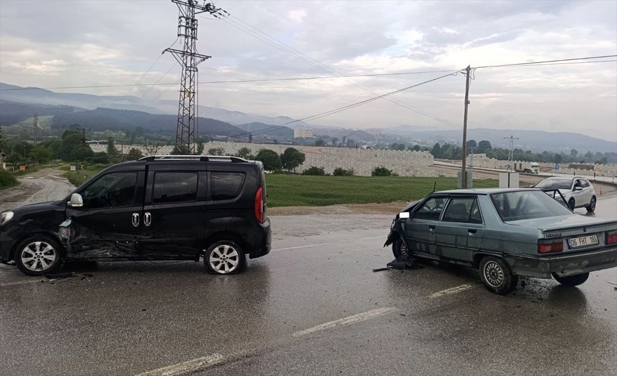 Sinop’ta Kaza: 3 Yaralı