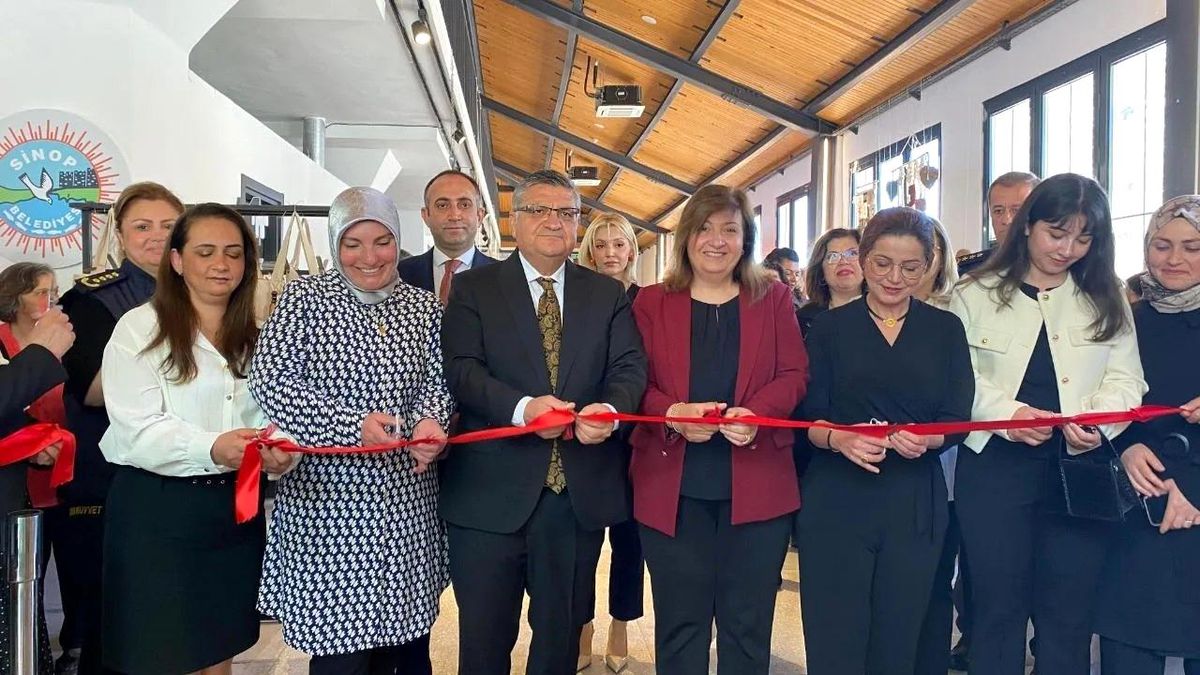 Sinop’ta Giyim ve El Sanatları Sergisi Açıldı