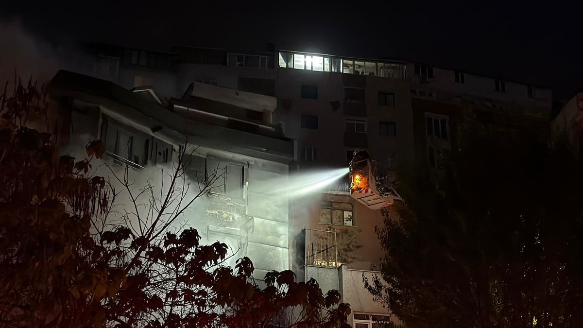 Şişli’de motosiklet yangını binayı sardı