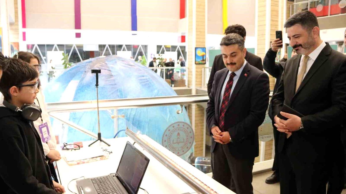 Sivas BİLSEM’de Bilim Fuarı Açıldı