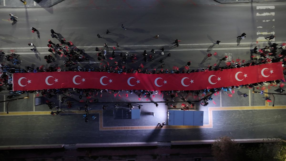 Sivas’ta Gençlik Yürüyüşü
