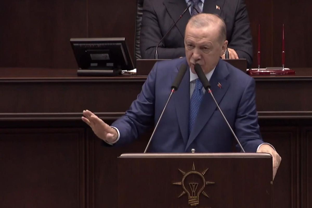 “Sizinle dertleşmek istiyorum” diyen Cumhurbaşkanı Erdoğan’dan salonu ayağa kaldıran sözler