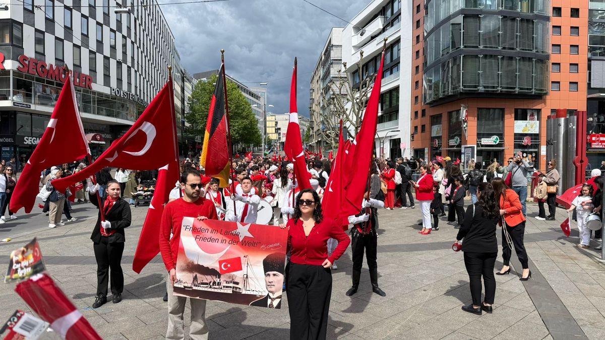 Stuttgart’ta Türk Kültür Günleri Coşkusu