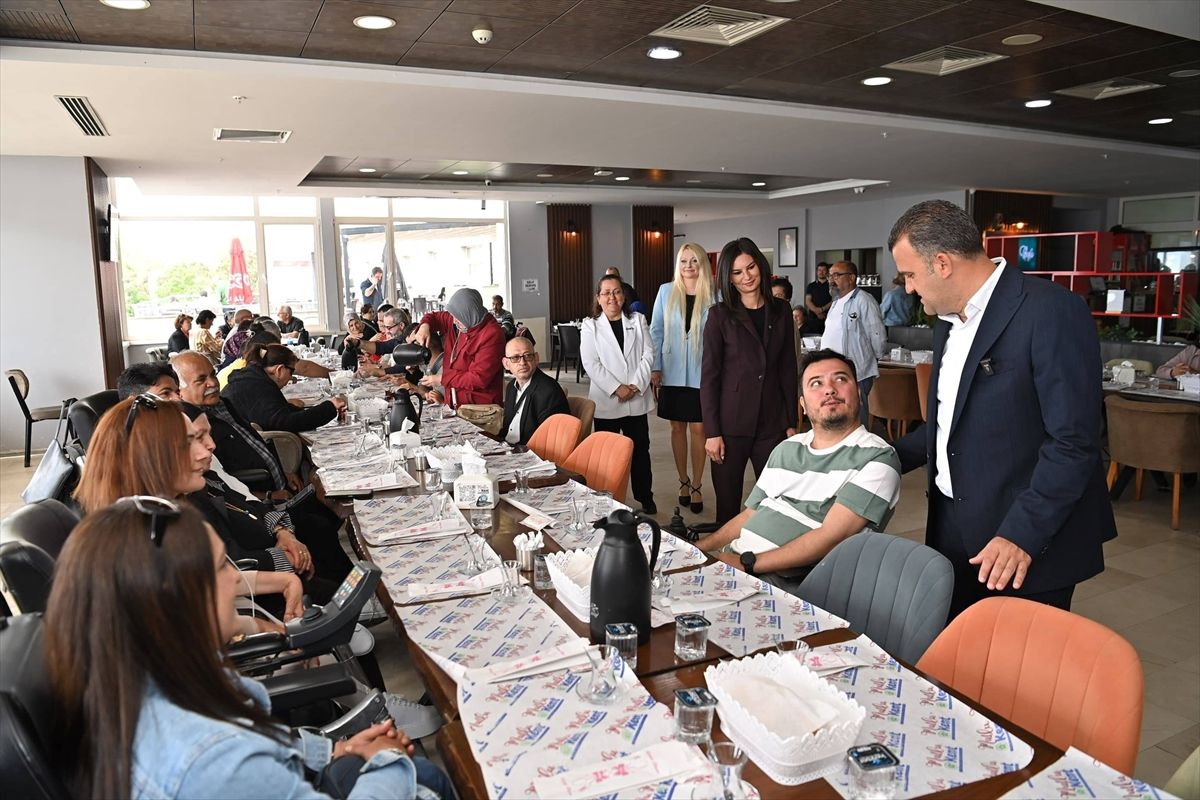 Engelli Bireylerle Kahvaltı Programı