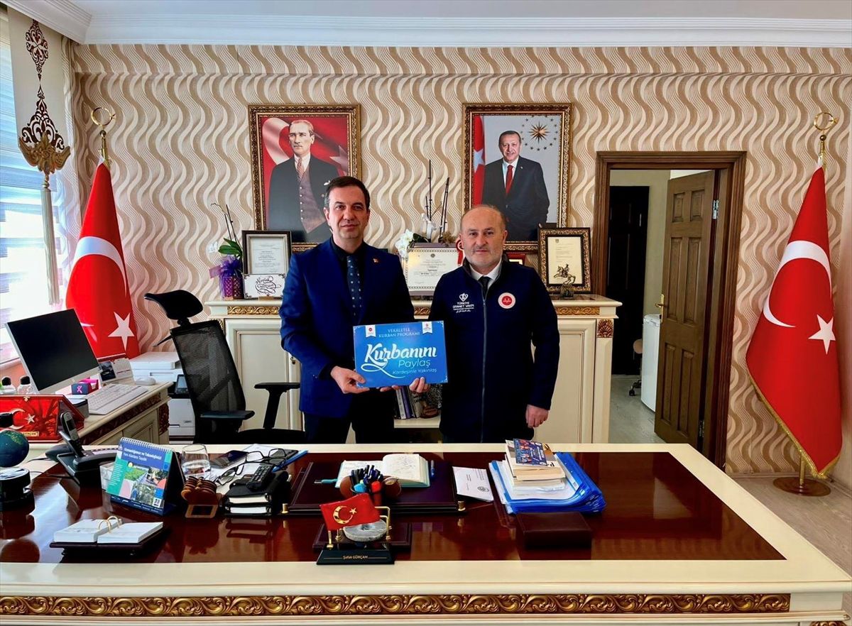 Suluova Kaymakamı’ndan Filistin’e Kurban Bağışı