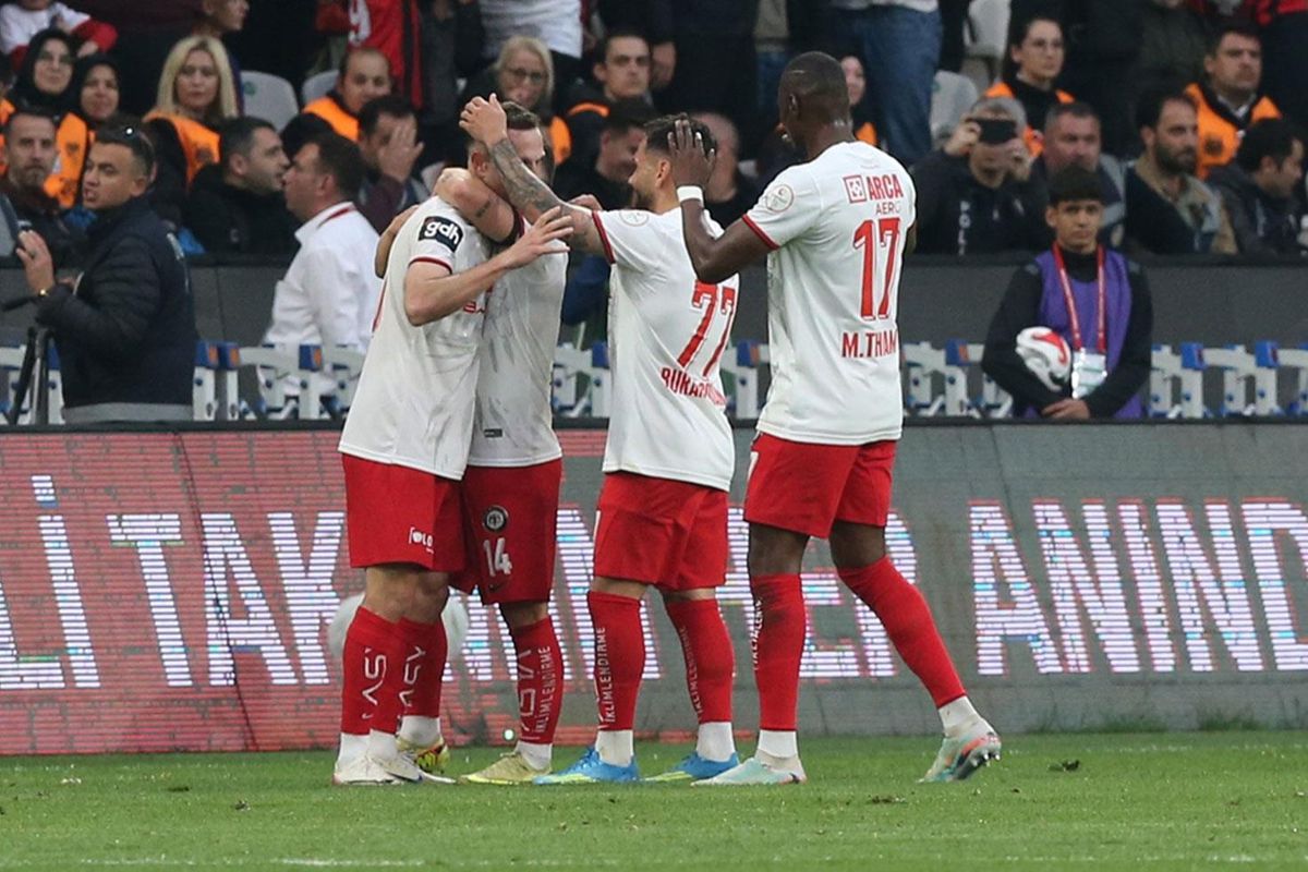 Süper Lig’e yükselen son takım Çorum FK oldu.