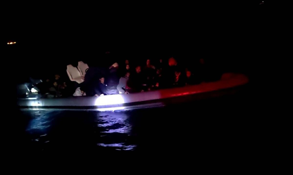Kuşadası’nda 35 Kaçak Göçmen Kurtarıldı