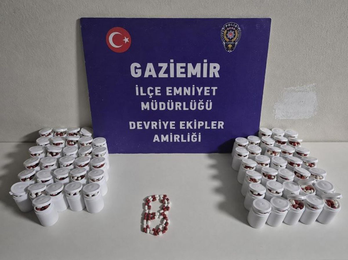 İzmir’de 3 Bin Sentetik Hapla Yakalanma