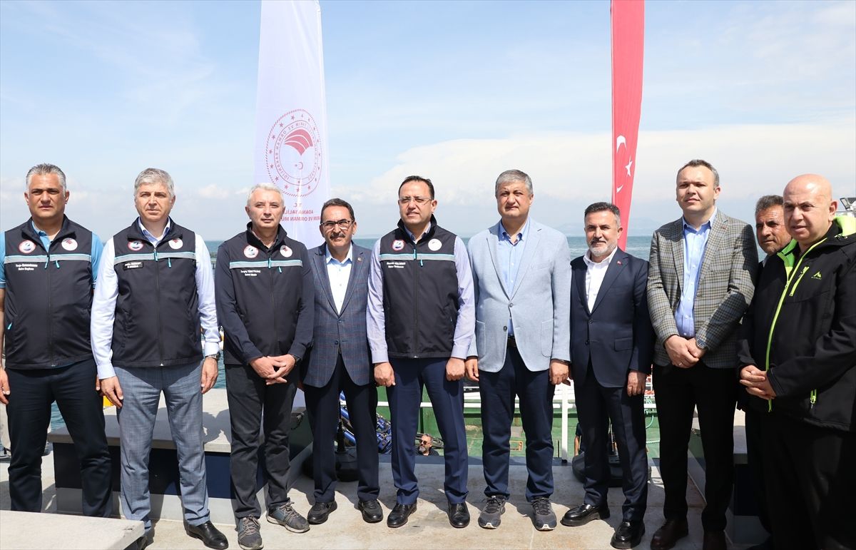 Tarım ve Orman Bakan Yardımcısı Gizligider Adana’da kafes balıkçılığı tesisinde incelemelerde bulundu Açıklaması