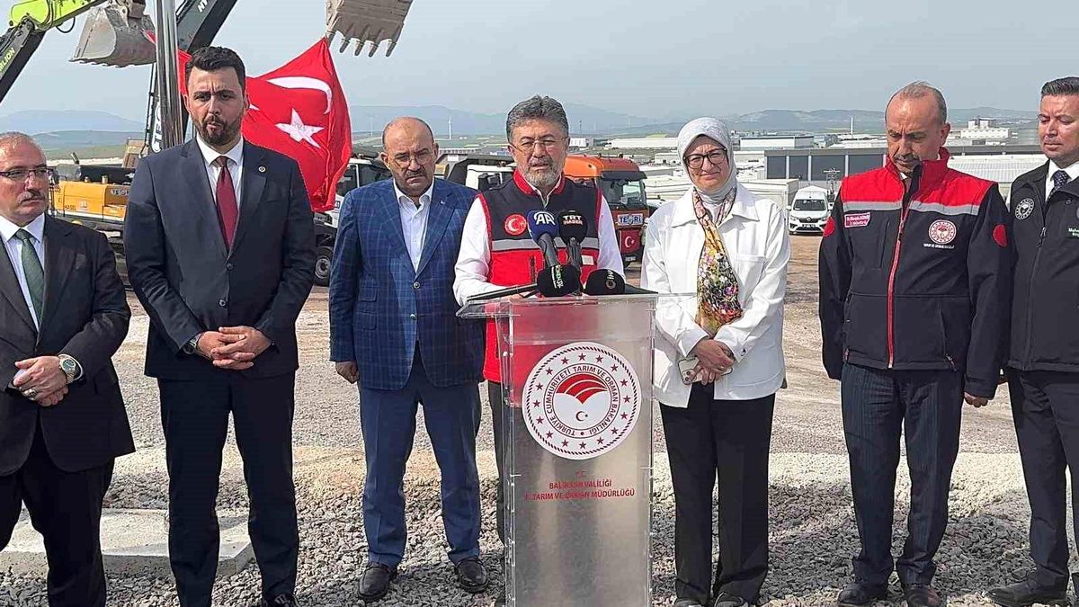 Bakan Yumaklı Gönen Sera OSB’yi Ziyaret Etti