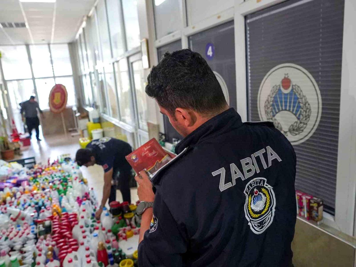 Tarsus’ta 6 bin 167 sağlıksız ürüne el konuldu