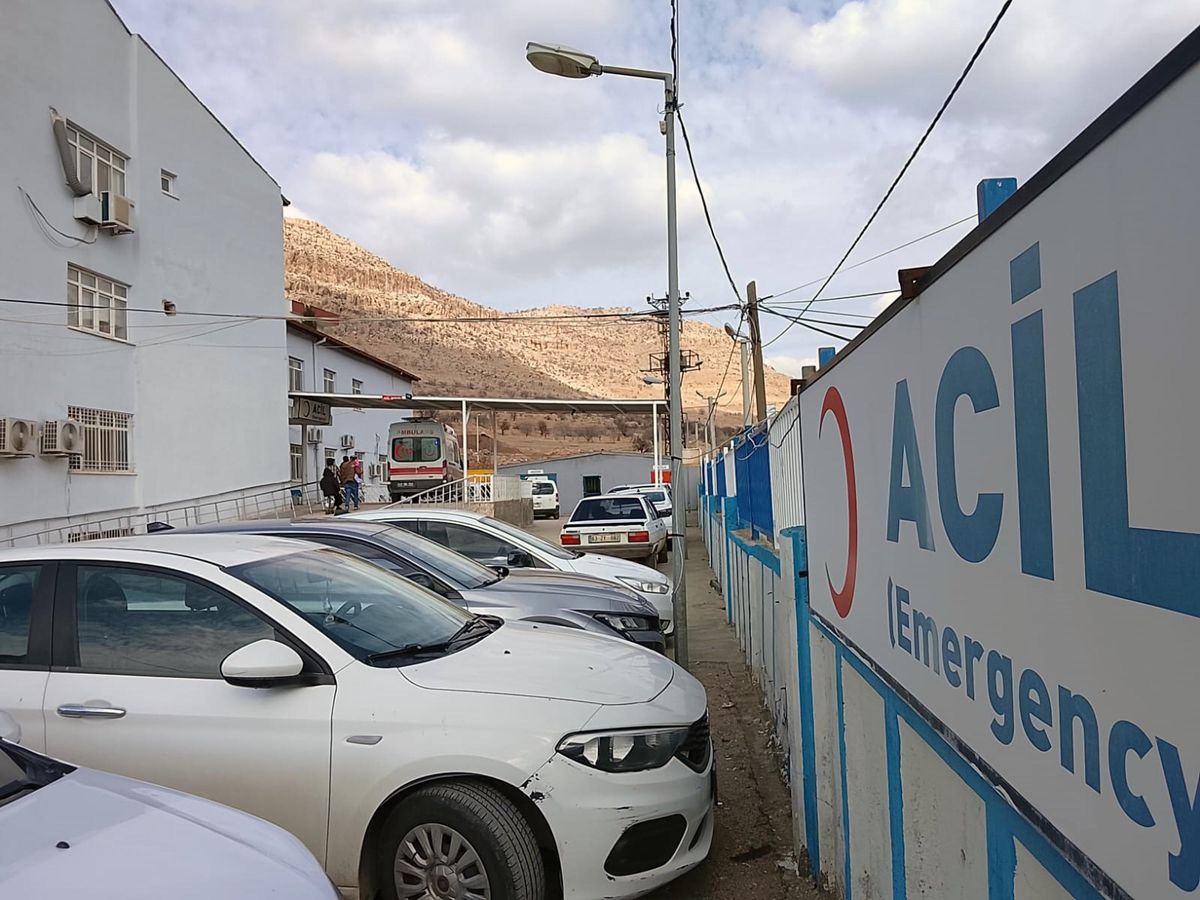 Yüksek Gerilim Hattına Temas Eden Adam Yaralandı