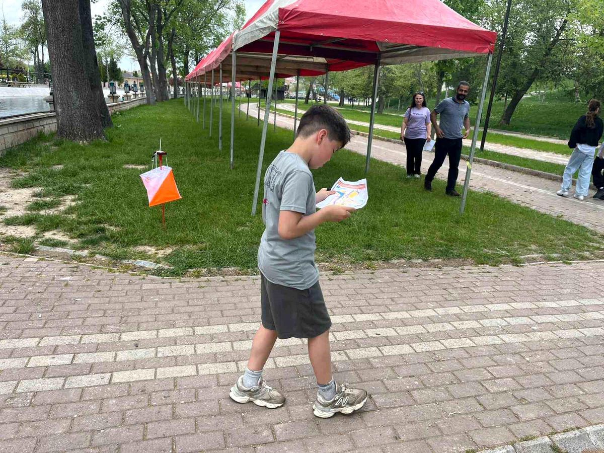 Tavşanlı’da Minik Sporcuların Oryantiring Coşkusu