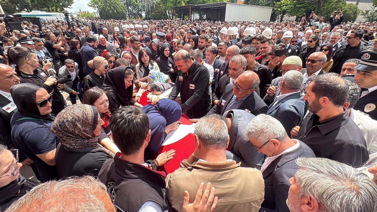 Çorlu’da Şehit Polisler Son Yolculuklarına Uğurlandı