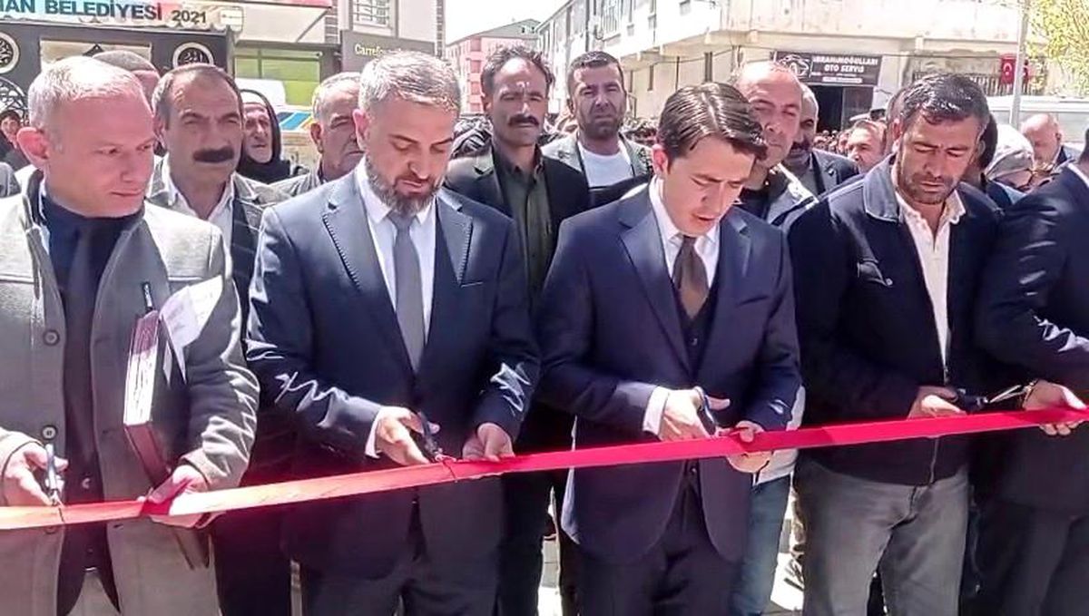 Tekman’da Gazze İçin Hayır Çarşısı Düzenlendi