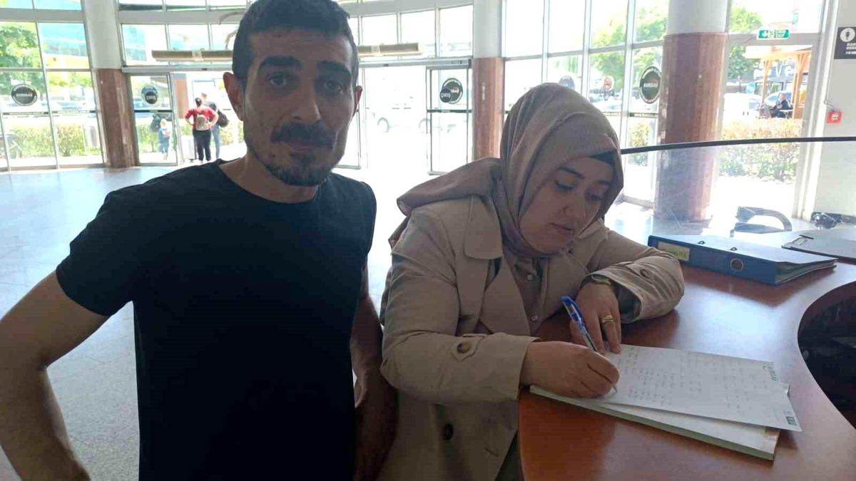 İnegöl’de Unutulan Çantadan Altın Çıktı