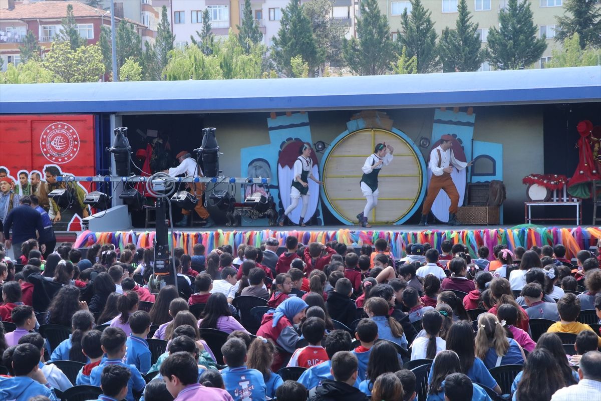 Tiyatro Treni Çankırı’da