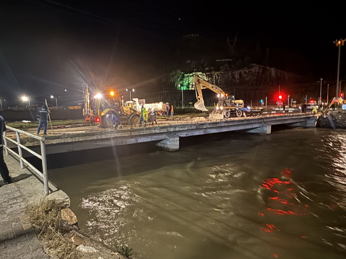 Tokat’ta Köprü Yıkım Çalışmaları Başladı