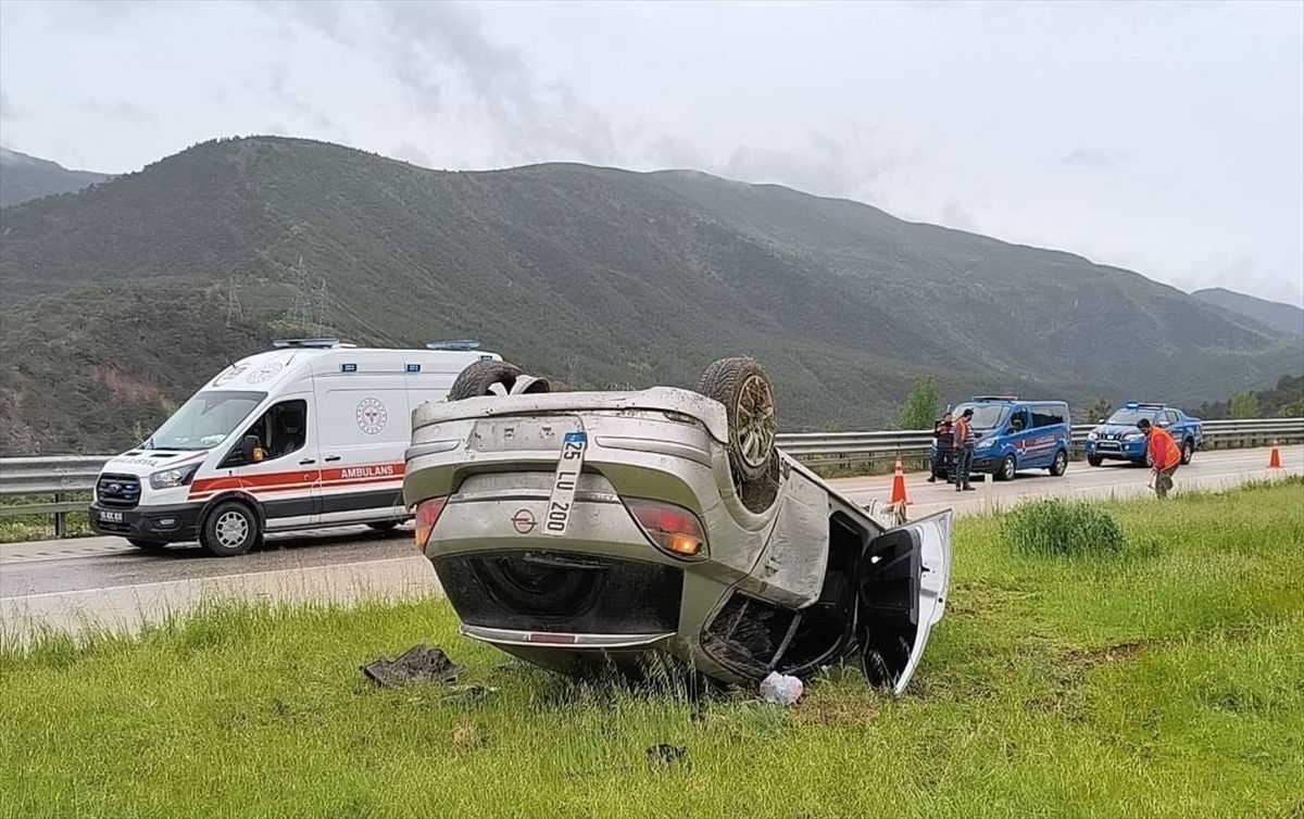Reşadiye’de Otomobil Devrildi: 5 Yaralı