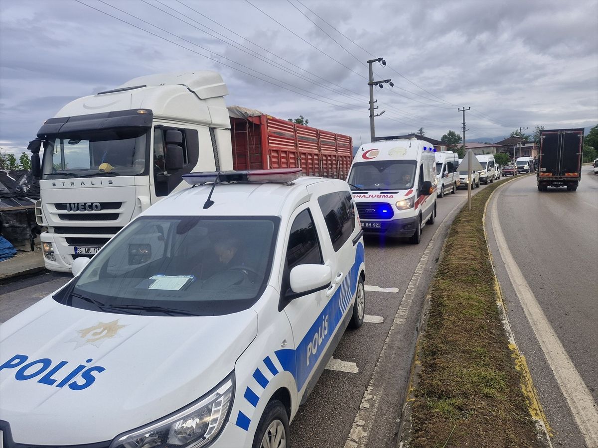 Erbaa’da Minibüs Kazası: 11 Yaralı