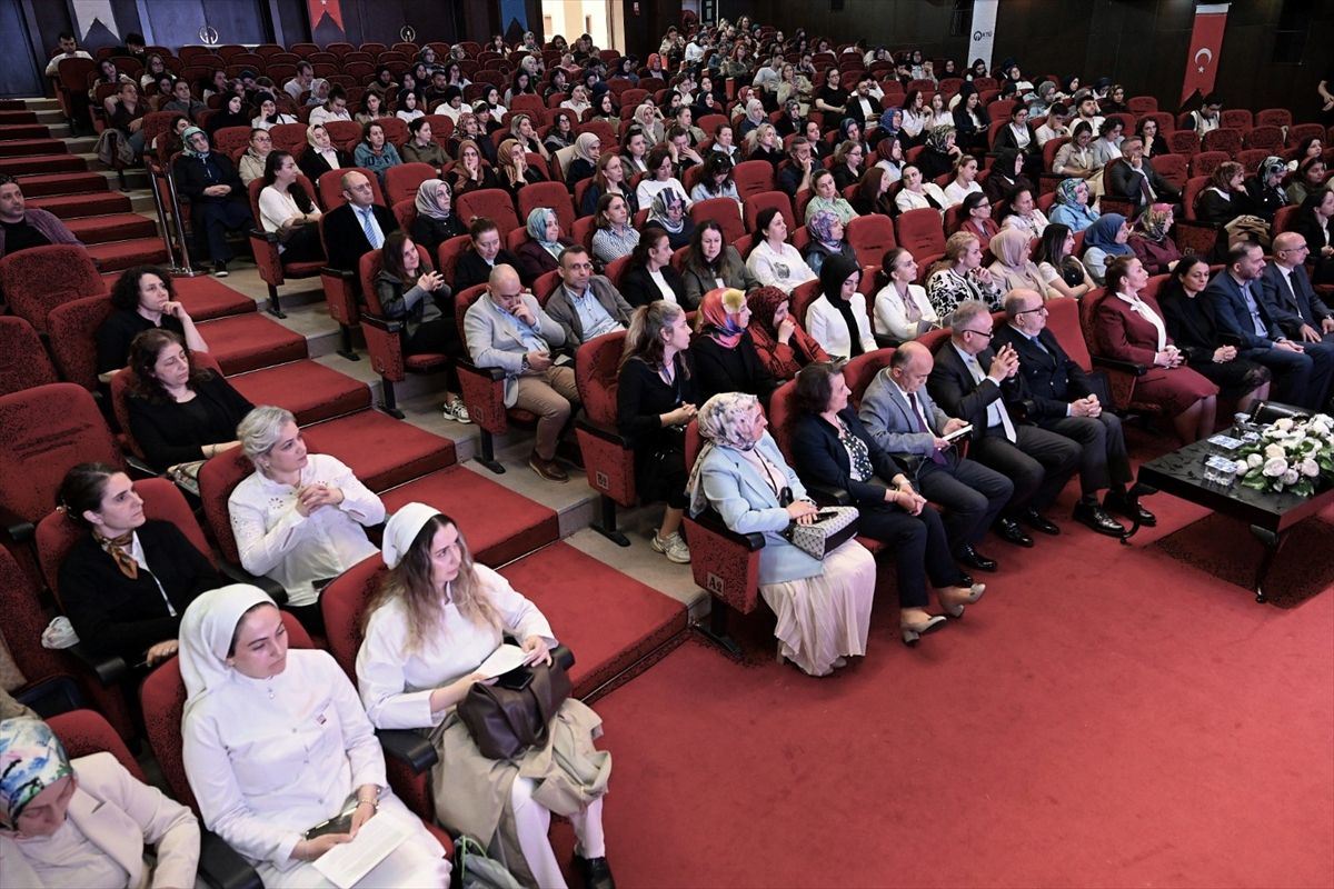 Hemşireler Günü Trabzon’da Kutlandı