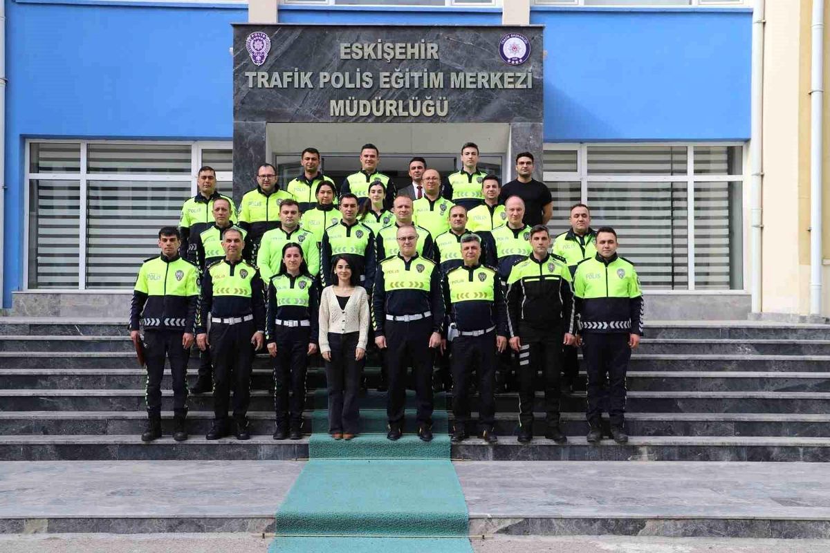AÖF’den Trafik Personeline Yapay Zeka Eğitimi