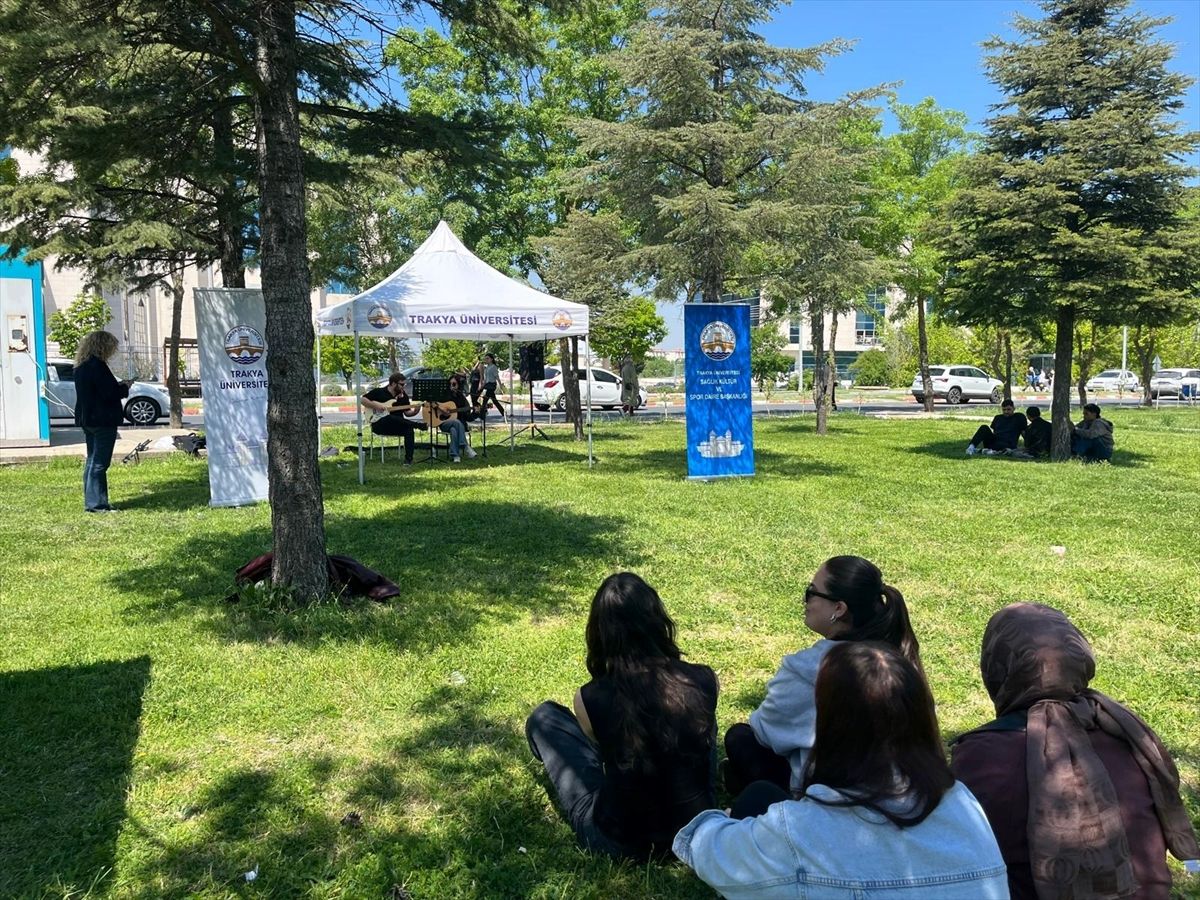 Trakya Üniversitesi’nde Mini Konser Etkinliği