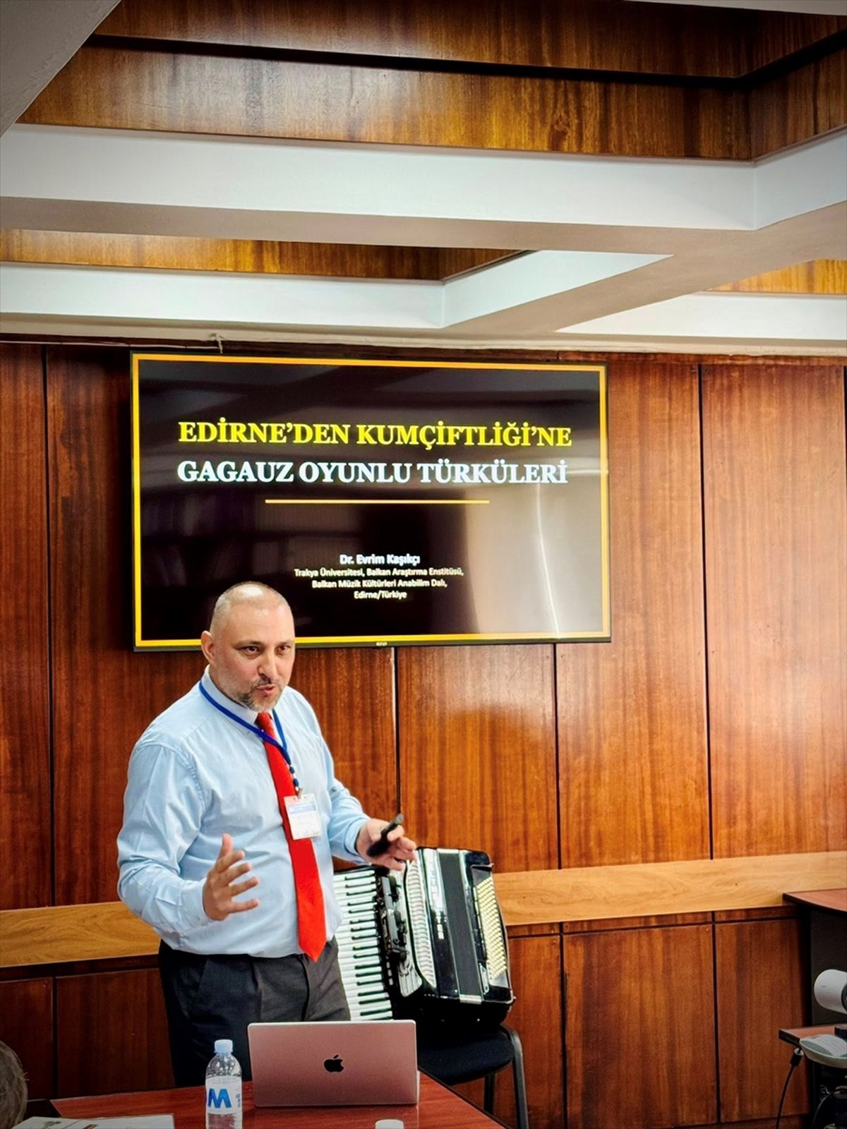 Dr. Evrim Kaşıkçı Moldova’da Sunum Yaptı