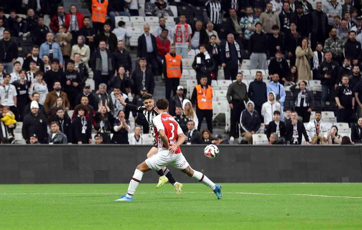 Beşiktaş – Fatih Karagümrük Maçı Başladı