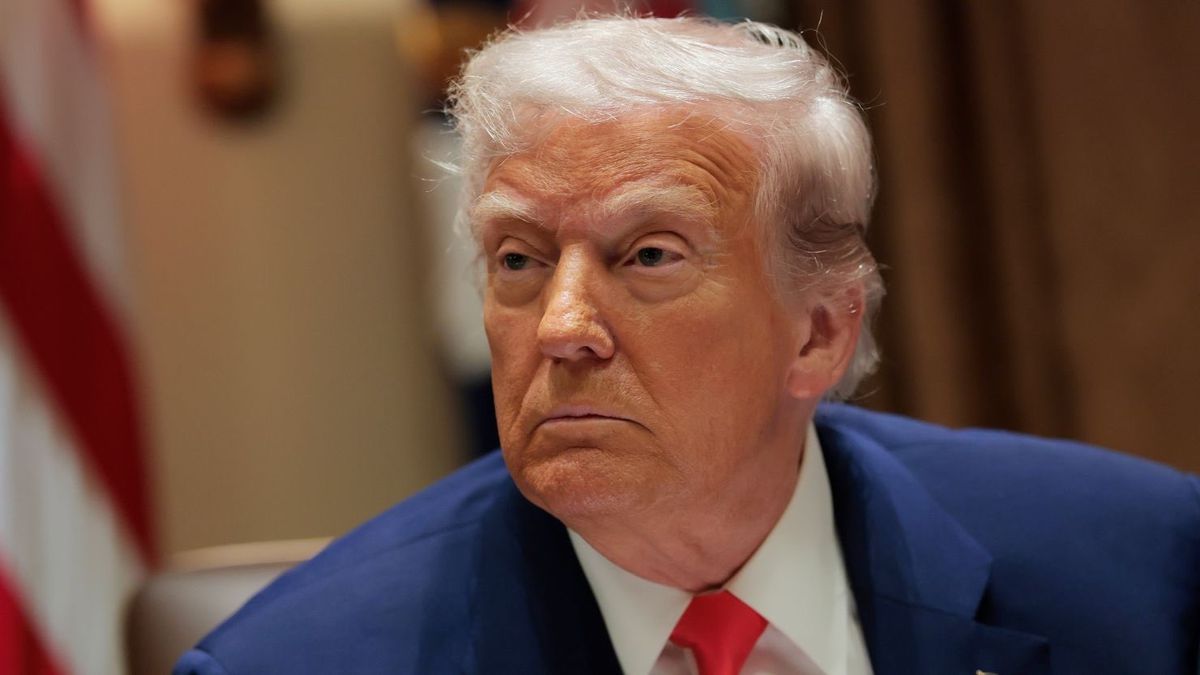 Trump: İran’a saldırı ertelendi, anlaşma umudu var