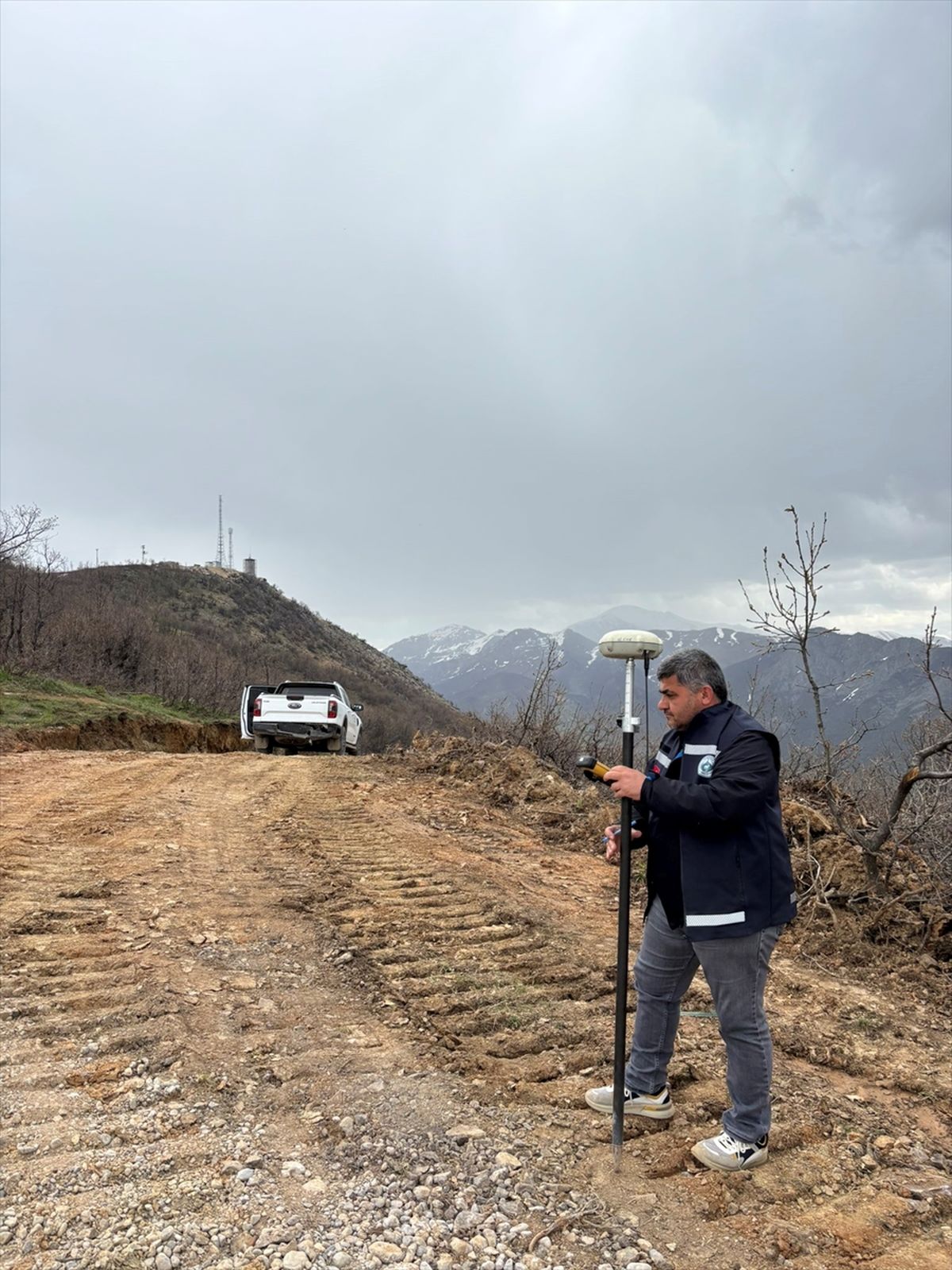 Ovacık’ta Taşkın Sonrası Yeni Yol Çalışması