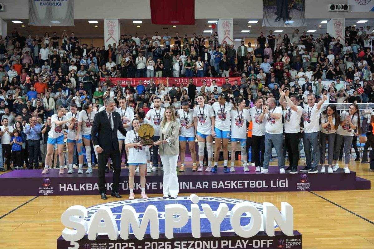 Turgutlu Belediyesi Kadın Basketbol Takımı, Süper Lig’e yükseldi