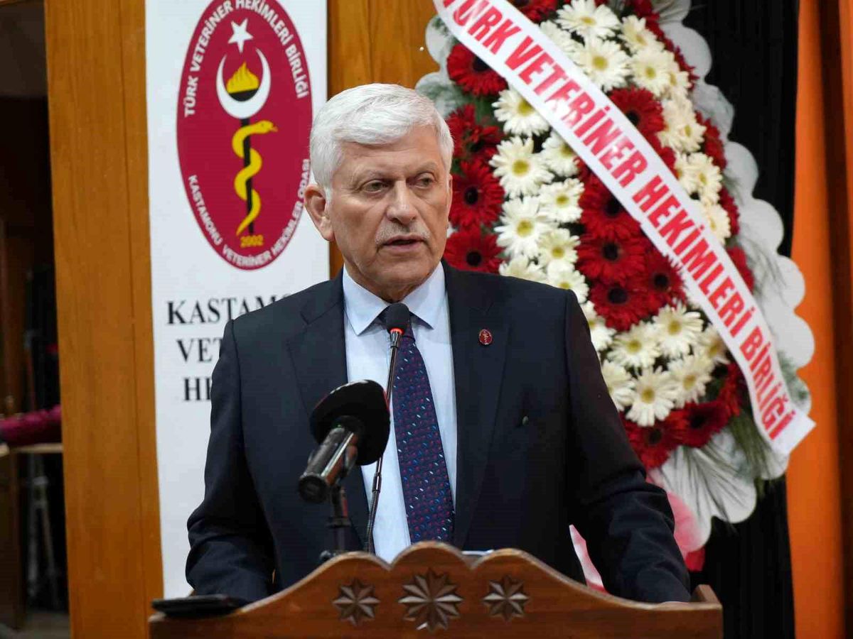 Türk Veteriner Hekimleri Birliği Merkez Konseyi Başkanı Eroğlu: “Veteriner hekimlerin sağlık meslek grubu içinde yer alması önemli gündemlerimizden biri”