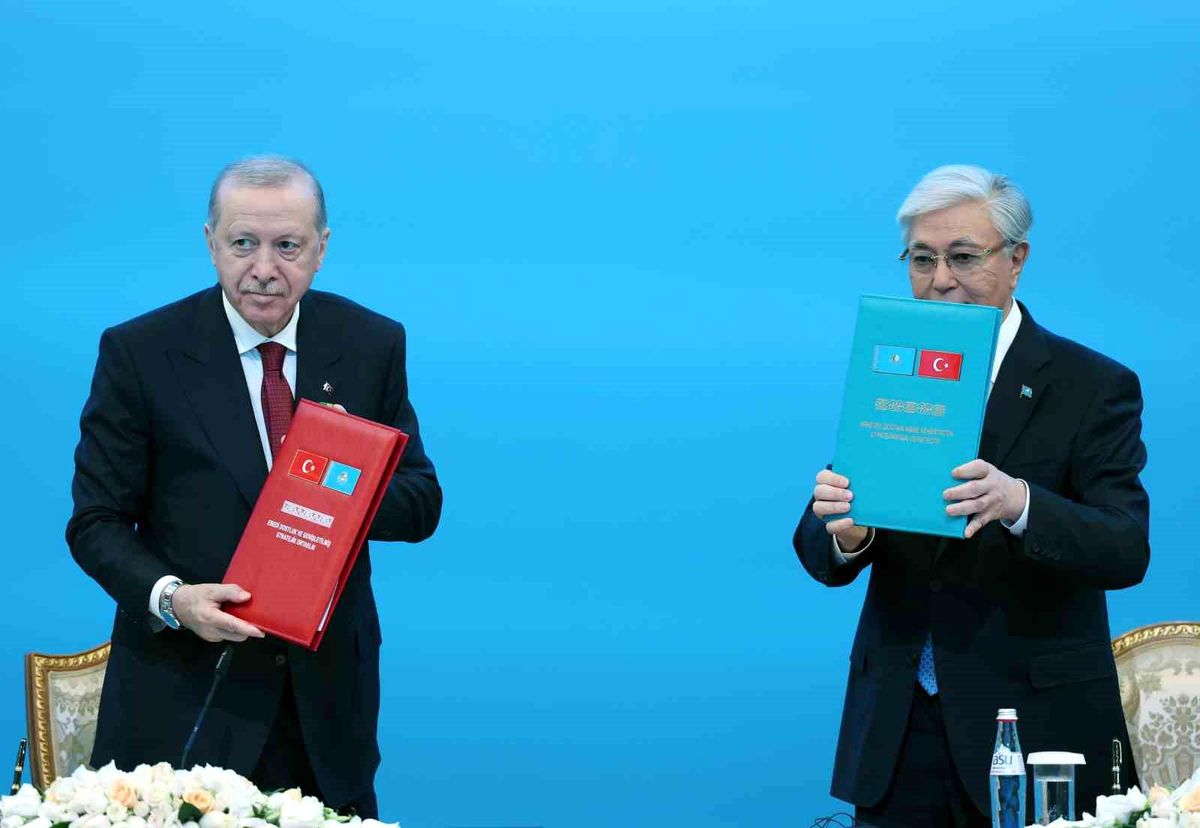 Erdoğan’dan Astana’da 13 anlaşma