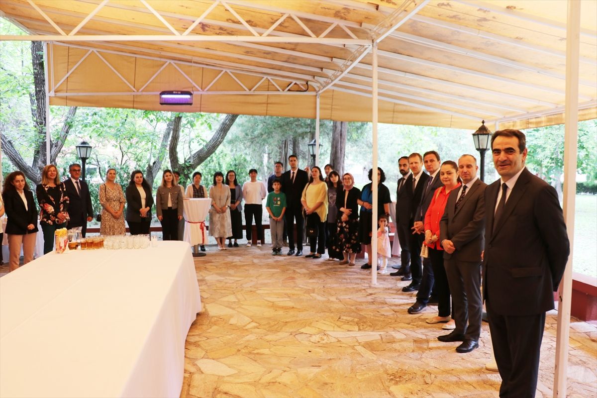 Pekin’de Türk vatandaşları bayramlaştı