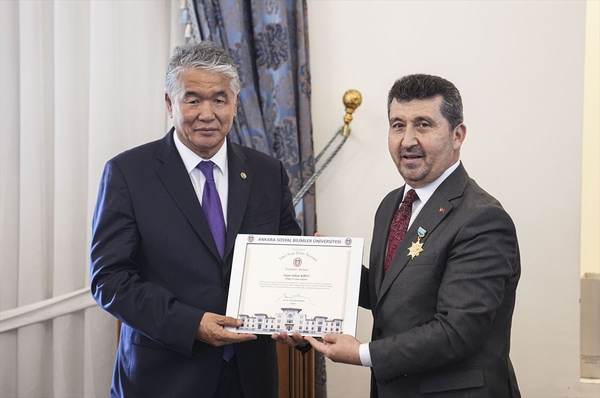 Olcas Süleymenov’un 90. Yılı Kutlandı