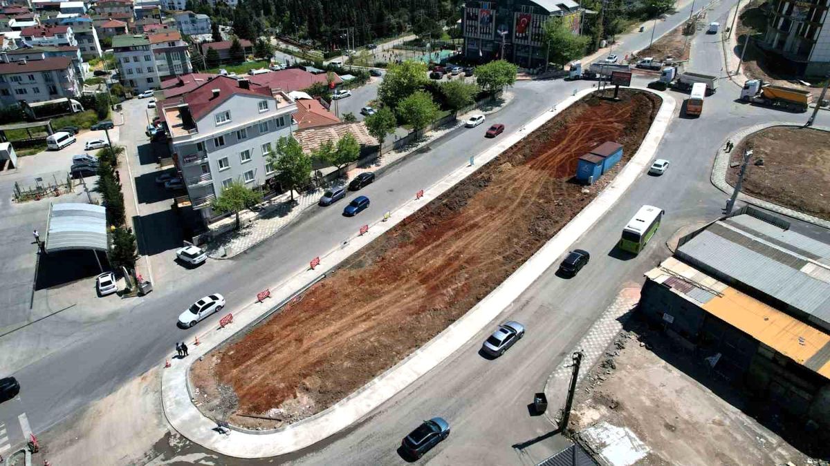 Tuzla ve Battalgazi Caddesi’nde kavşak düzenlemesi