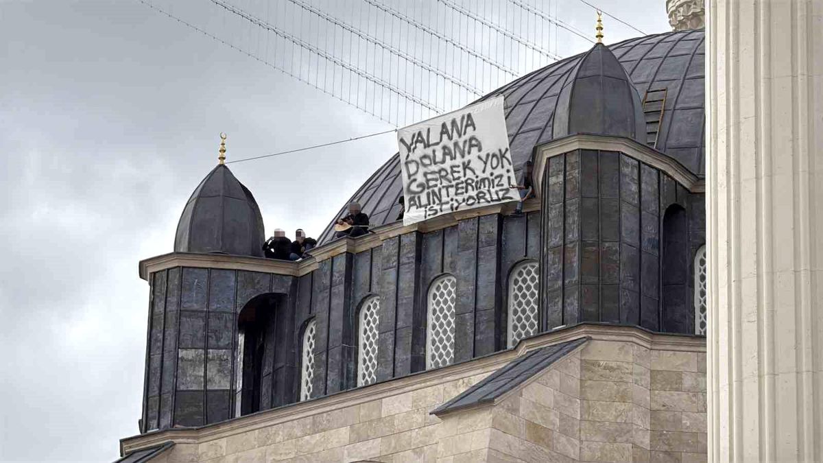 Sivas’ta Mermer İşçileri Camide Eylem Yaptı