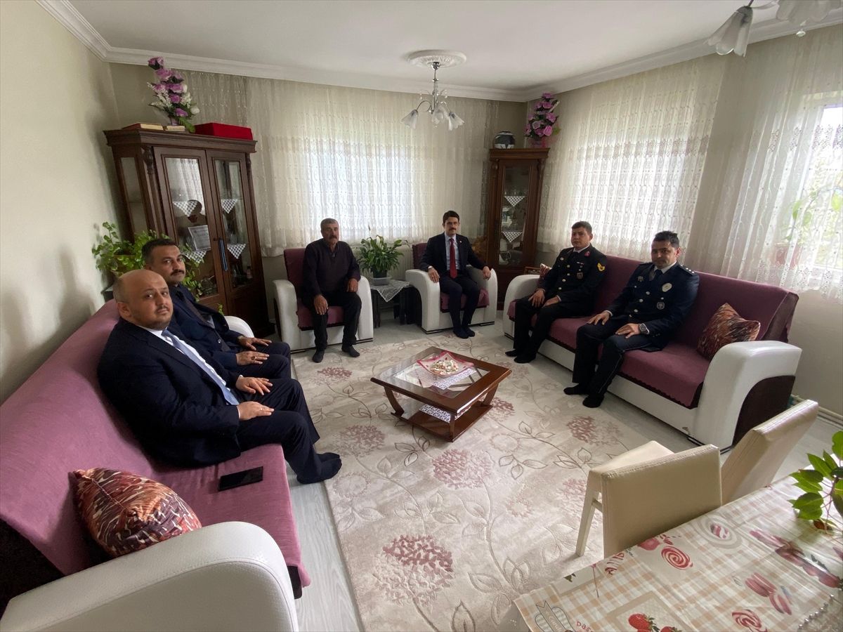 Kaymakam Eskimez’den Şehit Ailesine Bayram Ziyareti