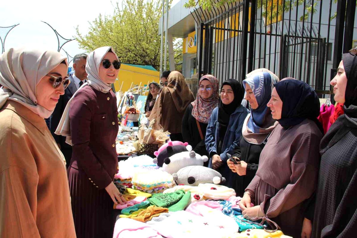 Bingöl KYK Yurtlarında El Emeği Sergisi