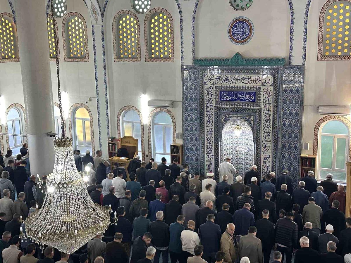 Uşak’ta Kurban Bayramı Namazı
