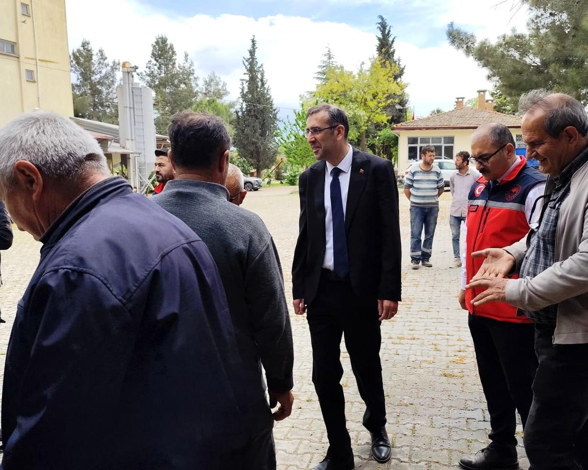 Tarım Müdürü İnay Köyü’nde Üreticilerle Bir Araya Geldi